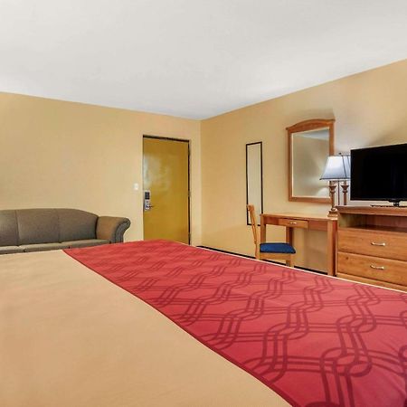 Econo Lodge Inn & Suites Evergreen Bagian luar foto