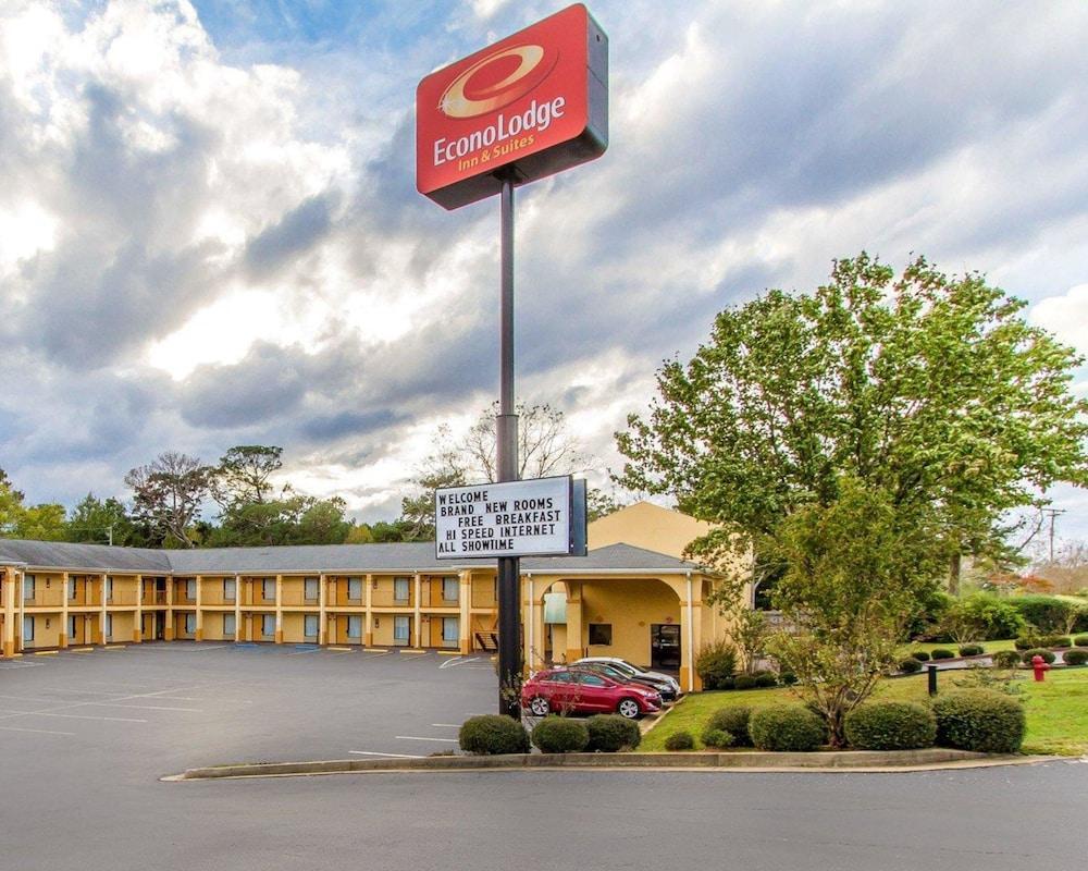 Econo Lodge Inn & Suites Evergreen Bagian luar foto